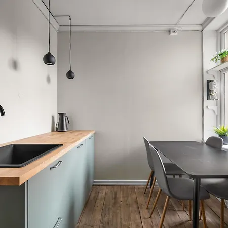 Colorful - Right Next To Grieghallen! * Bergen