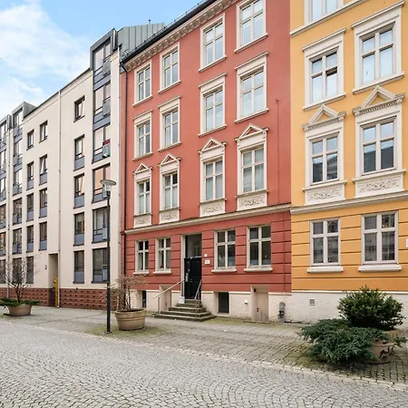 Apartment Colorful - Right Next To Grieghallen!